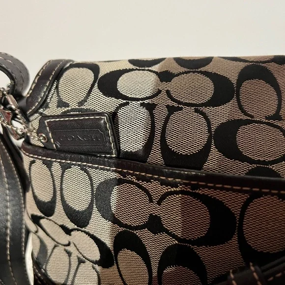 Coach shoulder bag - Picture 3 of 5